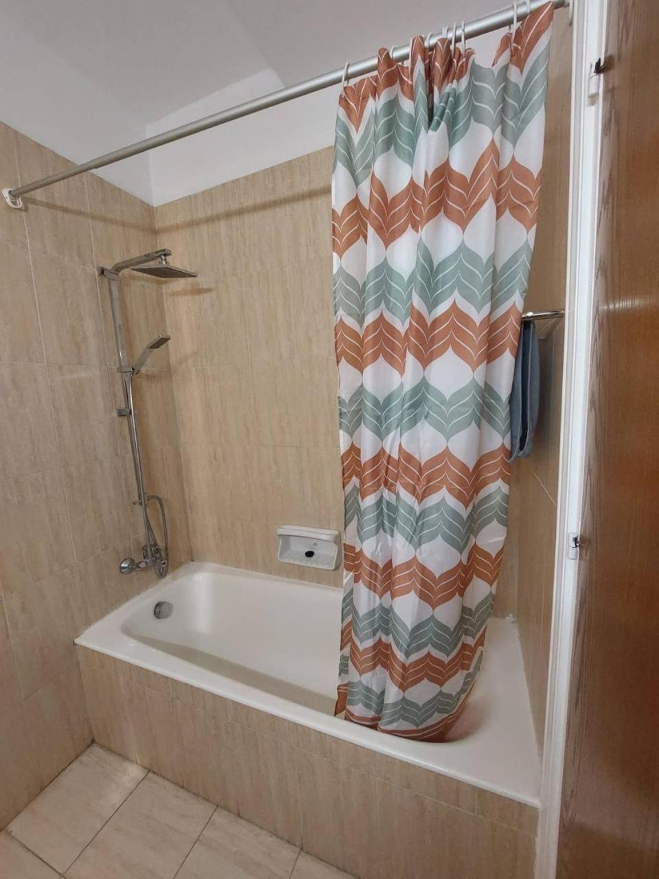 Sunny 2 Bedroom Larnaca Center ภายนอก รูปภาพ