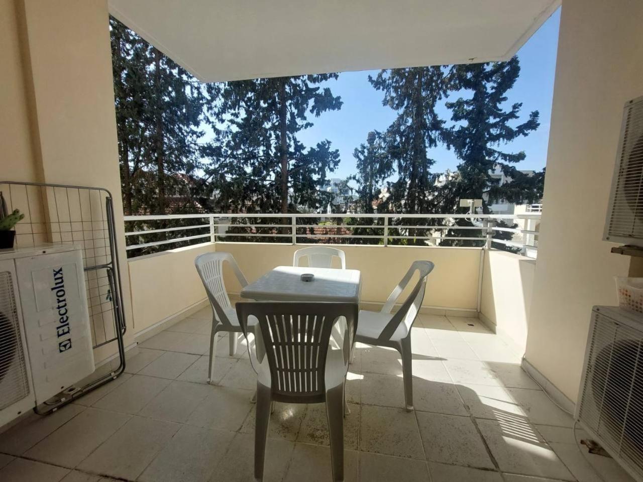 Sunny 2 Bedroom Larnaca Center ภายนอก รูปภาพ